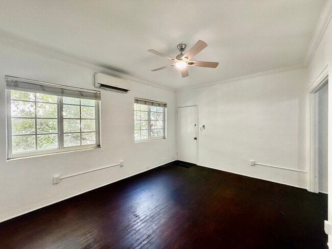 Building Photo - Lincoln Road Apartments