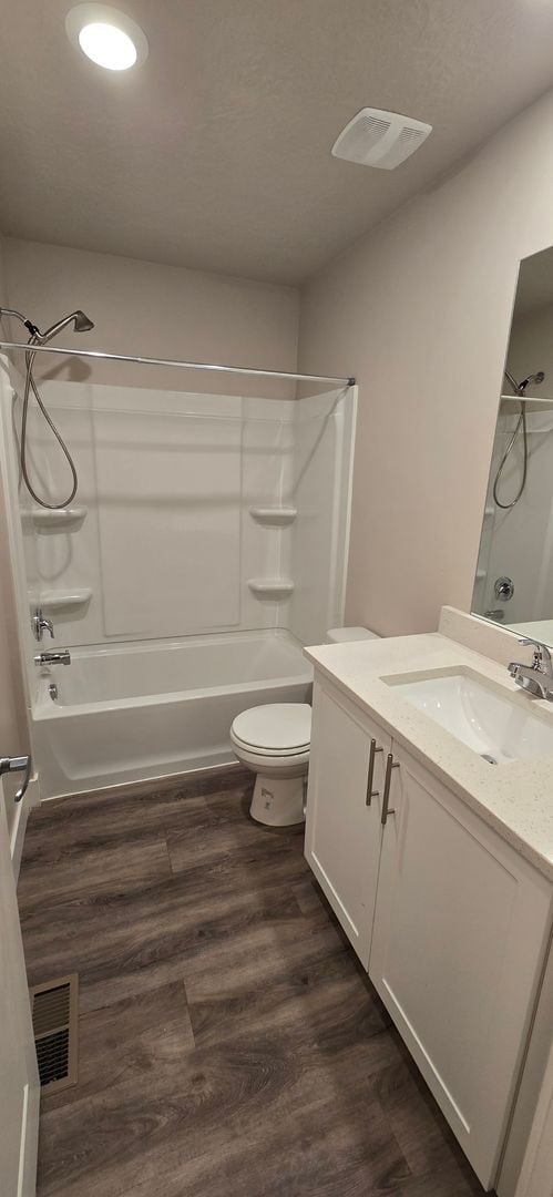 Building Photo - Come check out this beautiful 3 story town...