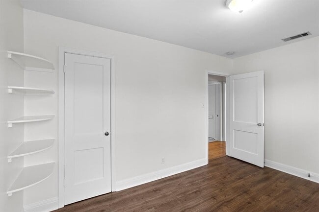 Building Photo - 7808 Watson St