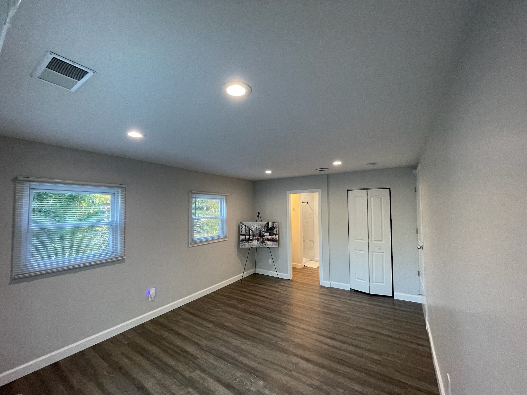 Building Photo - 33240 N Greentree Rd