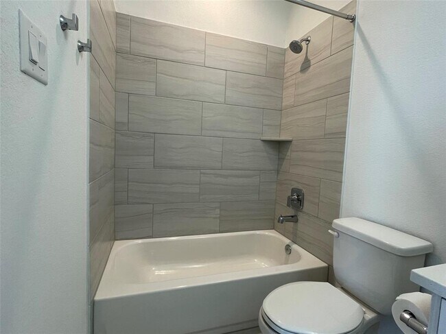 Building Photo - 18720 Centro Main St