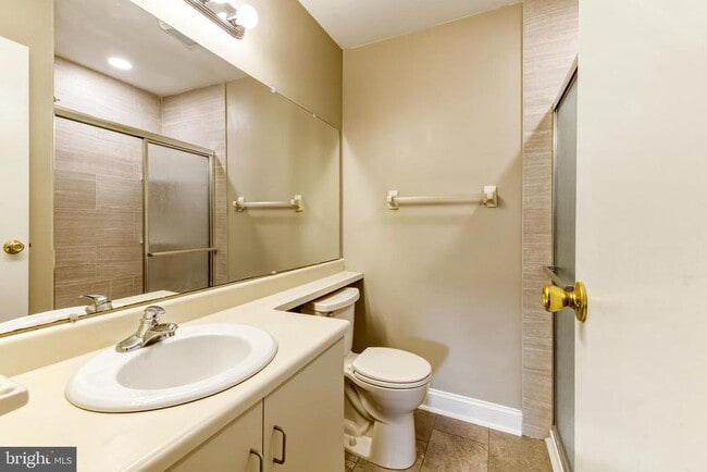 Building Photo - 441 Paddock Ct