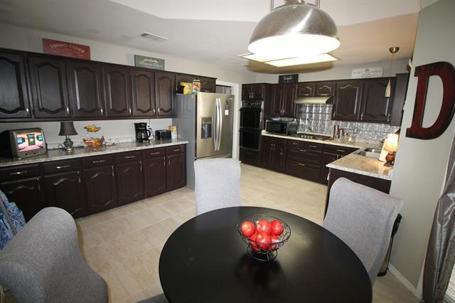 Building Photo - 4208 Meadowdale Dr