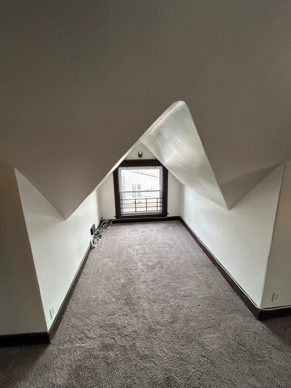 Building Photo - 1381 Union St