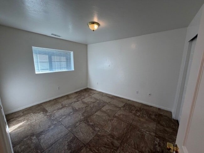 Building Photo - 9751 E Magma Dr