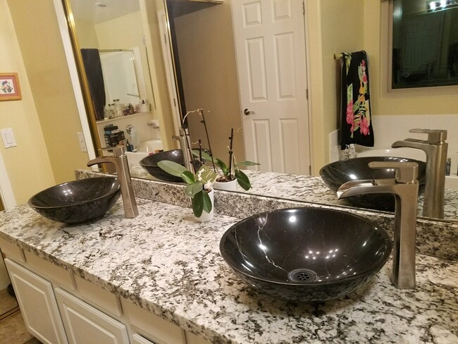 Building Photo - 2148 E Rio Vistoso Ln