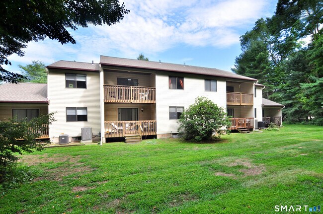 Building Photo - 30 Simsbury Landing