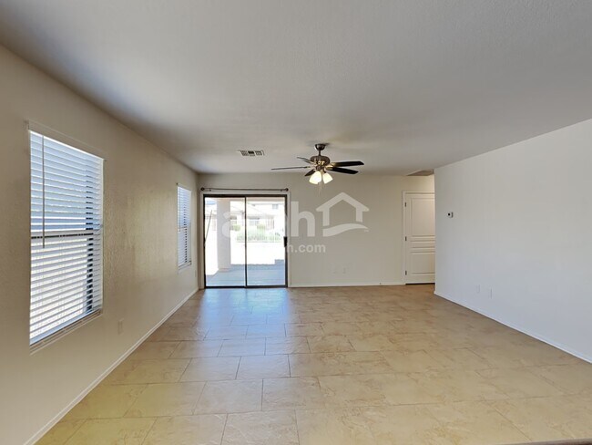Building Photo - 3017 S Mandy Cir