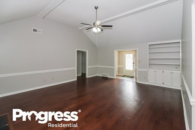 Building Photo - 1592 Fox Trace Dr