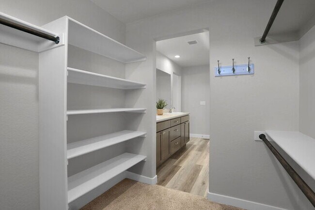 Building Photo - 3719 Venice Grove