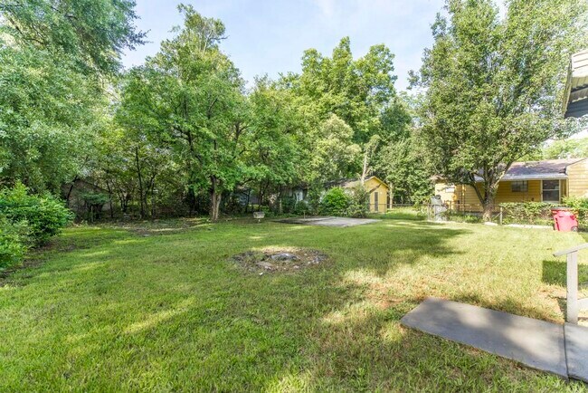 Building Photo - 1140 Schley St