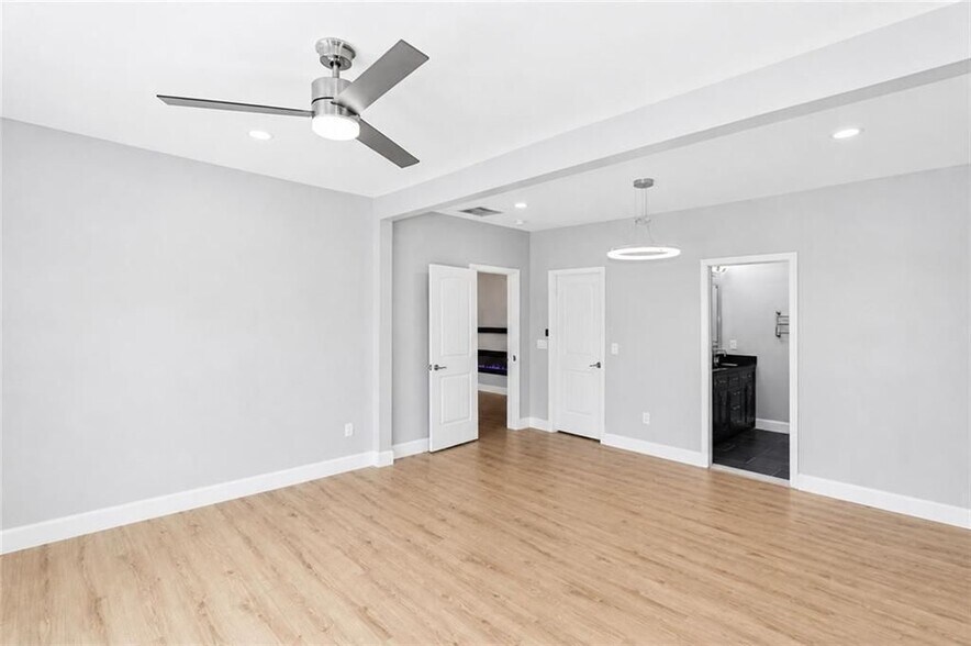 Building Photo - 2203 Wingate St SW