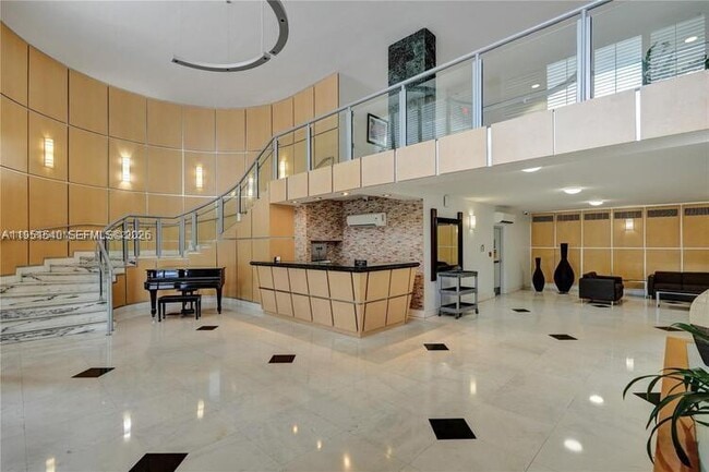 Building Photo - 6770 Indian Creek Dr