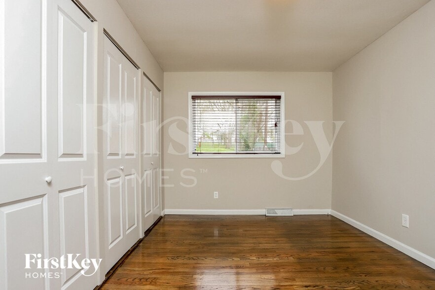 Building Photo - 1646 Stardust Dr