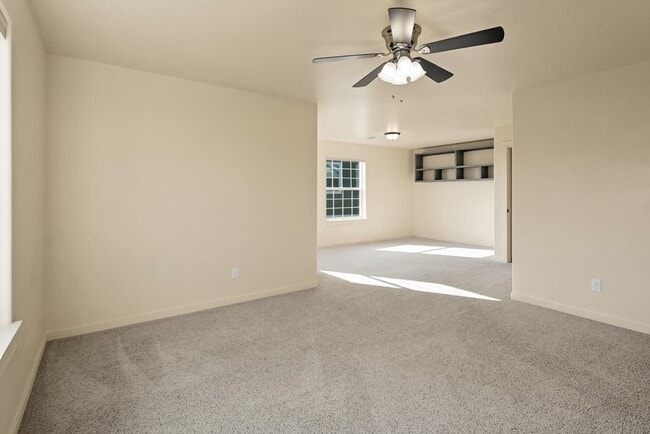 Building Photo - 11 Muskrat Dr