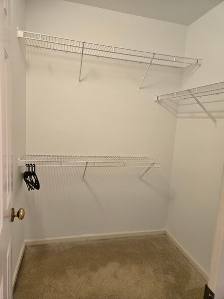 Building Photo - 11015 S Ford Rd