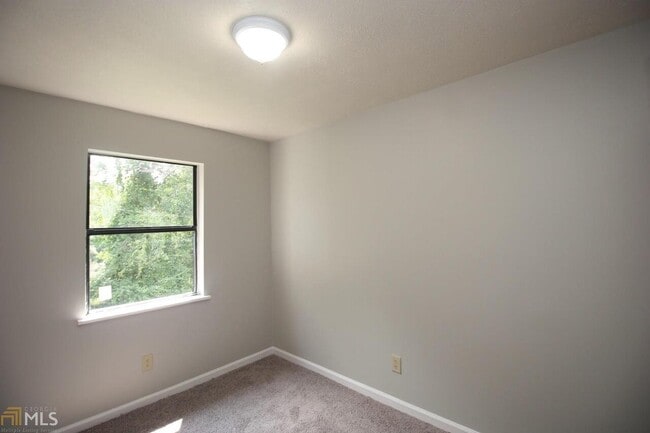 Building Photo - 212 Wesley Way