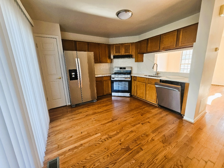 Building Photo - 12242 Granada Way