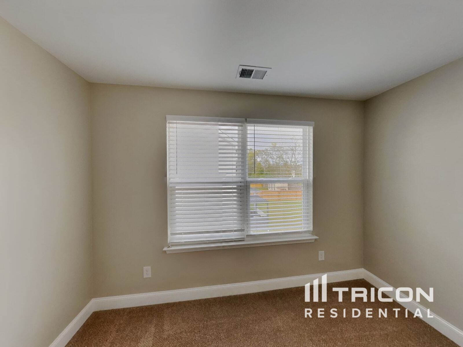 Building Photo - 1372 Wentworth Dr