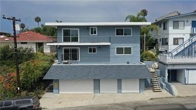 Building Photo - 210 Avenida Calafia
