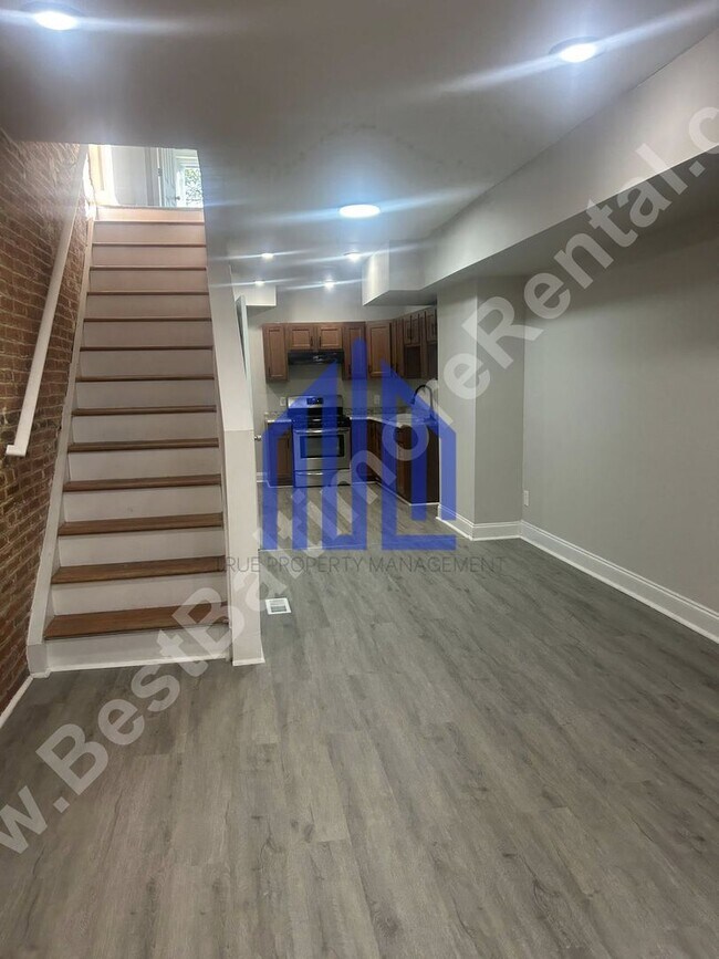 Building Photo - 1823 Ramsay St