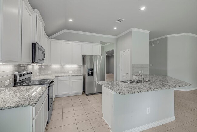 Building Photo - 285 Rd 66121