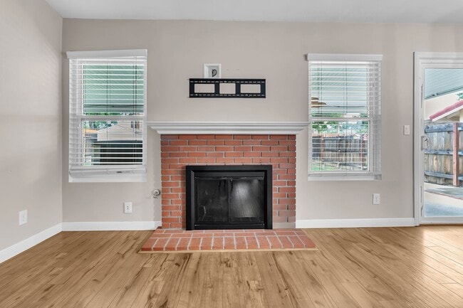 Building Photo - 244 White Oak Rd