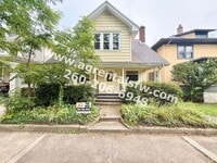 Building Photo - 919 Rivermet Ave