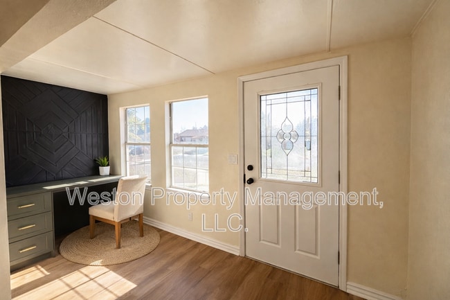 Building Photo - 3229 SE 24th St