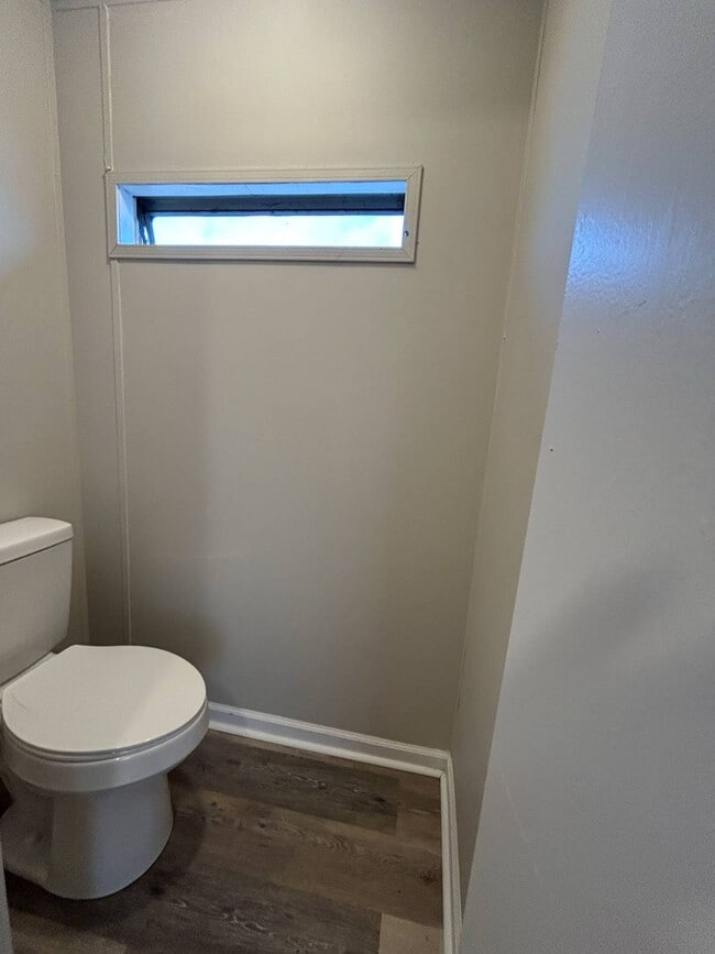 Building Photo - 97 White Oak Village