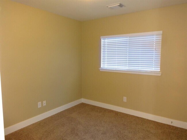 Building Photo - 7507 Pheasant Grove Dr