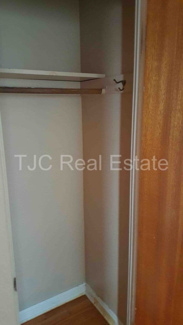 Building Photo - 1215 S Jackson St