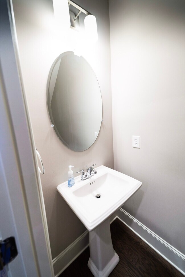 Building Photo - 1791 Willow Way