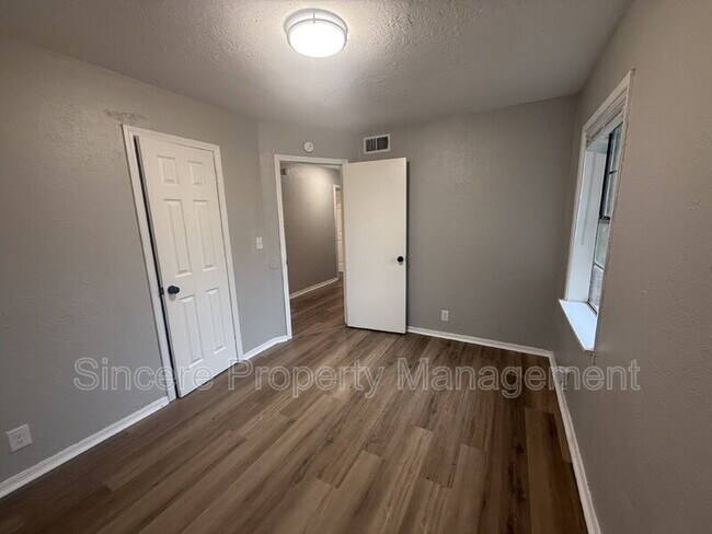 Building Photo - 5117 NW 47th St