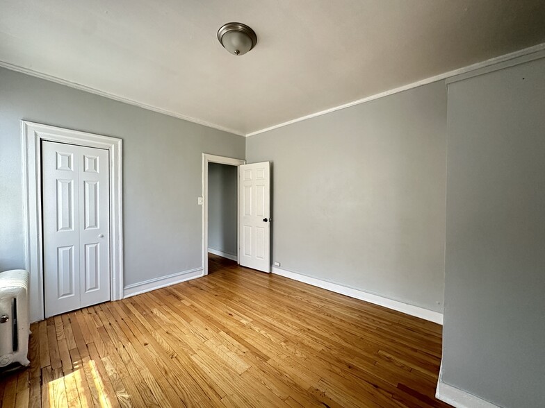 Building Photo - 1361 W Estes Ave
