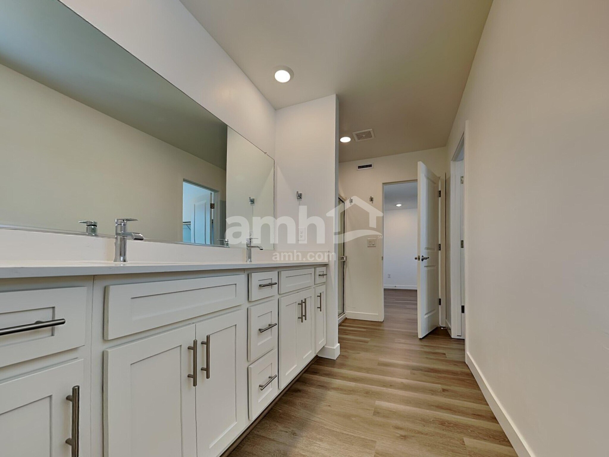 Building Photo - 9714 N Rancho Lozano
