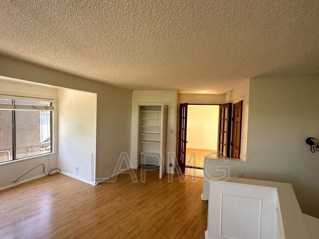 Building Photo - 2434 Echo Park Ave