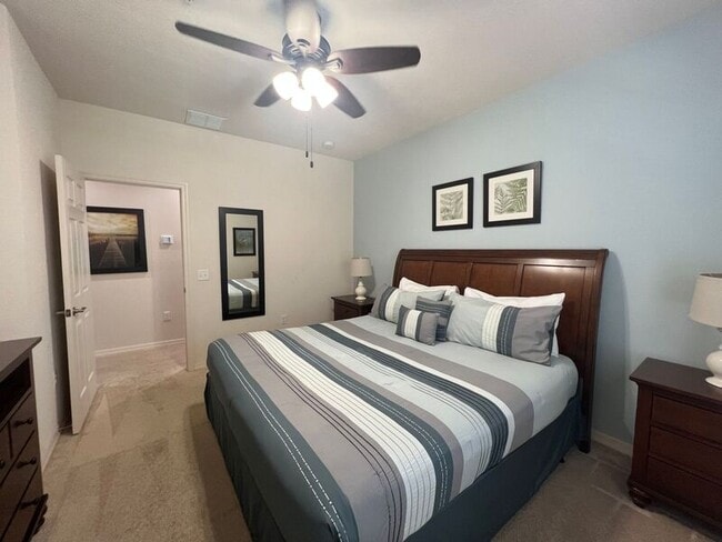 Building Photo - 8932 Shine Dr