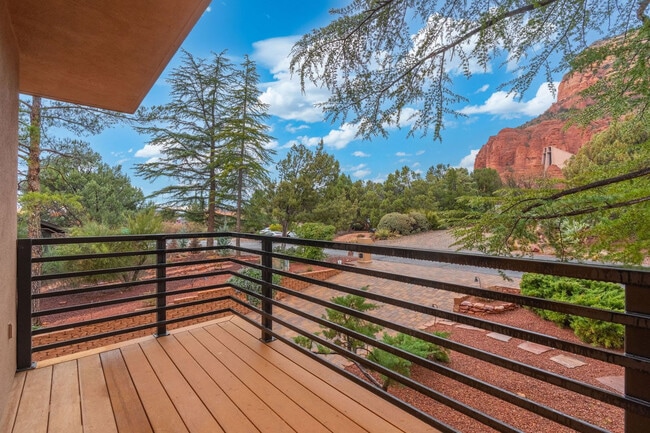 Building Photo - 107 Rufous Ln