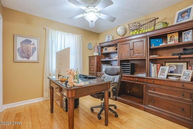 Building Photo - 6224 Seminole Dr