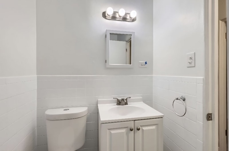 Building Photo - 1557-1557 Tamarac St