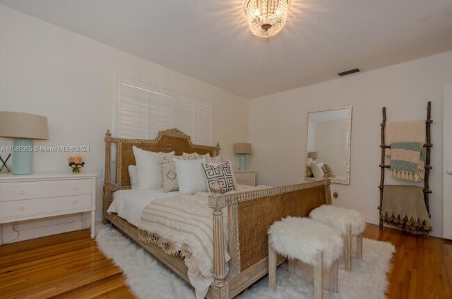 Building Photo - Altara Avenue, Coral Gables, FL 33146 - 3 ...