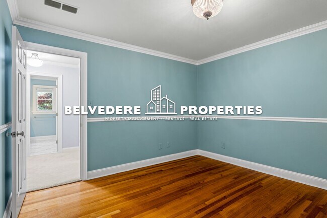 Building Photo - 4 bed in Hamilton Lakes