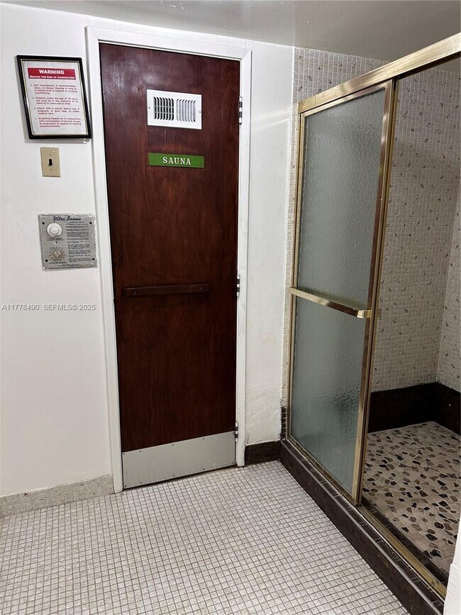 Building Photo - 11229 SW 88th St