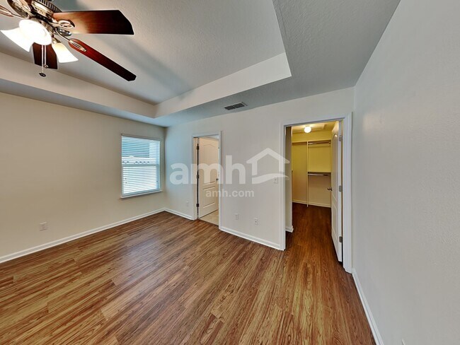 Building Photo - 629 Drysdale Dr