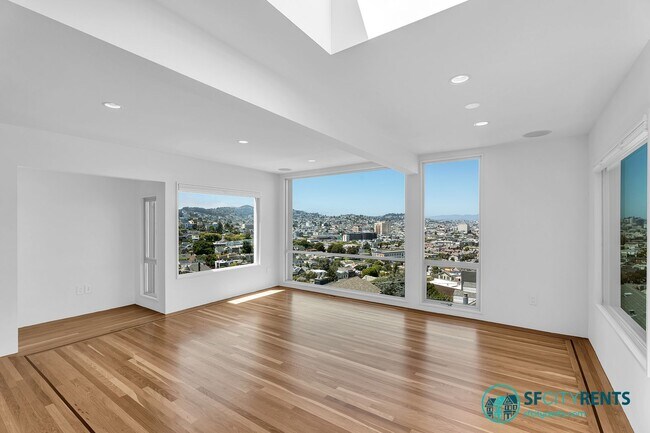 Building Photo - Bernal Heights: Remodeled Single Family Home w/ Views, Hot Tub & Solar Panels