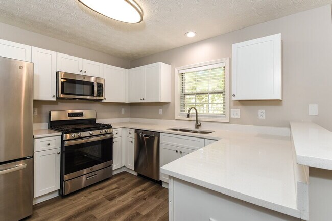 Building Photo - 2750 Northgate Way NW