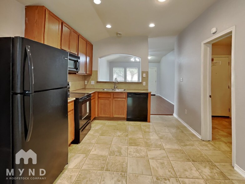 Building Photo - 3603 Aranda Fields