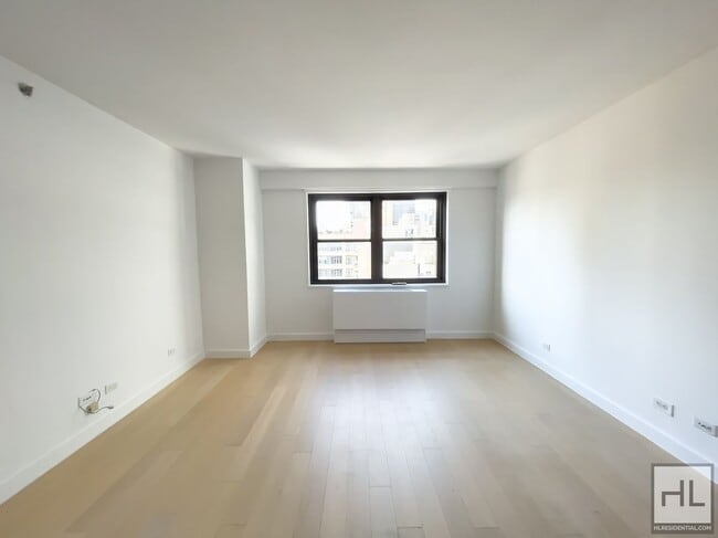 Building Photo - East 39th Street