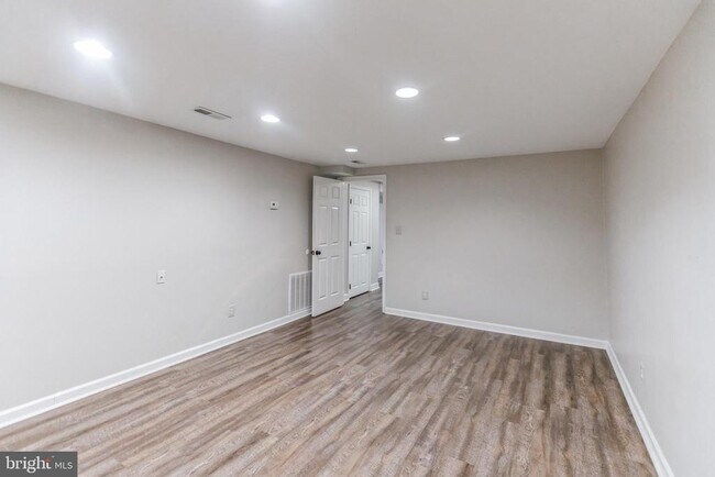 Building Photo - 1650 Wickham Way
